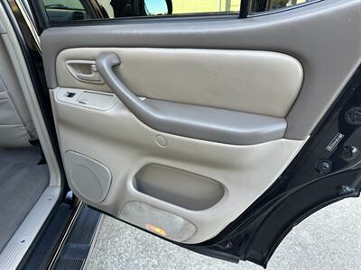 2005 Toyota Sequoia SR5 4X4 Leather Loaded   - Photo 30 - Sacramento, CA 95826
