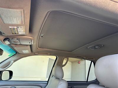 2005 Toyota Sequoia SR5 4X4 Leather Loaded   - Photo 17 - Sacramento, CA 95826