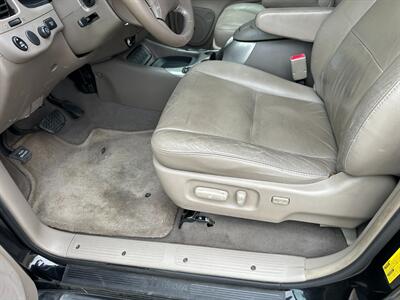 2005 Toyota Sequoia Limited 4x4 ONE OWNER   - Photo 10 - Sacramento, CA 95826