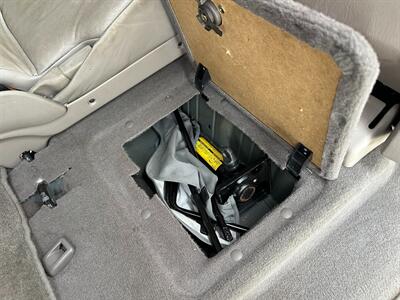 2005 Toyota Sequoia Limited 4x4 ONE OWNER   - Photo 36 - Sacramento, CA 95826