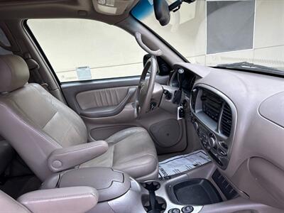 2005 Toyota Sequoia Limited 4x4 ONE OWNER   - Photo 30 - Sacramento, CA 95826