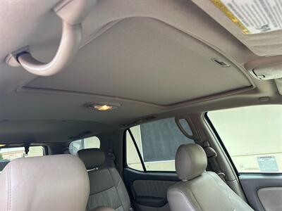 2005 Toyota Sequoia Limited 4x4 ONE OWNER   - Photo 32 - Sacramento, CA 95826