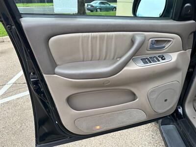 2005 Toyota Sequoia Limited 4x4 ONE OWNER   - Photo 9 - Sacramento, CA 95826