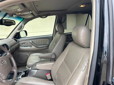 2005 Toyota Sequoia Limited 4x4 ONE OWNER   - Photo 11 - Sacramento, CA 95826