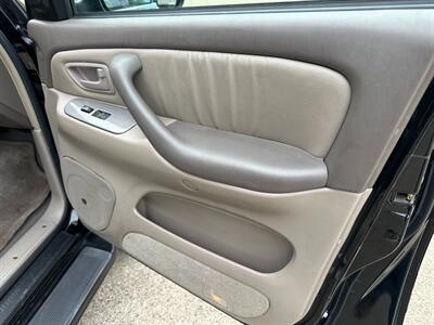 2005 Toyota Sequoia Limited 4x4 ONE OWNER   - Photo 27 - Sacramento, CA 95826