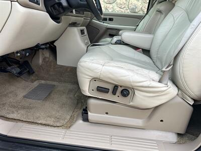 2002 GMC Yukon XL 2500 SLT 8.1L Vortec LIFTED LOW MILES   - Photo 14 - Sacramento, CA 95826