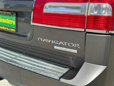 2013 Lincoln Navigator Limited 4X4 Low Miles EXTRA CLEAN   - Photo 15 - Sacramento, CA 95826