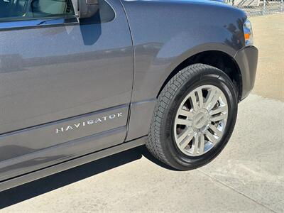 2013 Lincoln Navigator Limited 4X4 Low Miles EXTRA CLEAN   - Photo 18 - Sacramento, CA 95826