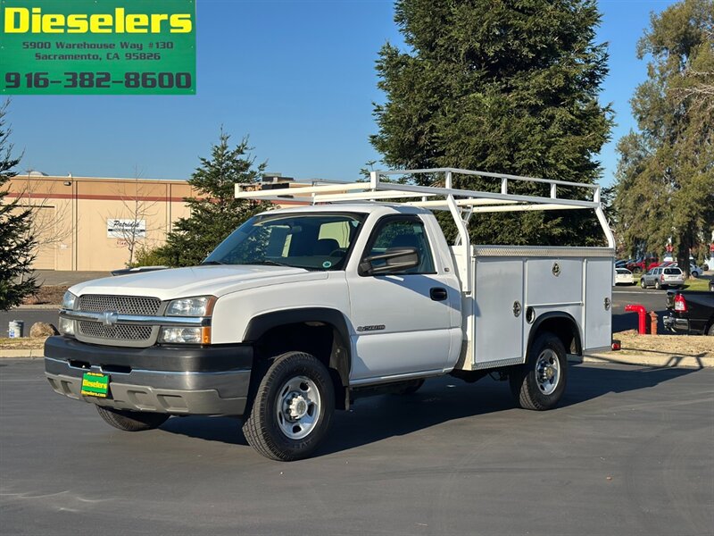 2004 Chevrolet Silverado 2500 HD V8 6.0L UTILITY BODY 2WD Regular Cab  