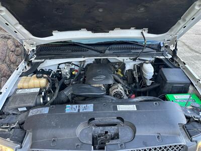 2004 Chevrolet Silverado 2500 HD V8 6.0L UTILITY BODY 2WD Regular Cab   - Photo 19 - Sacramento, CA 95826