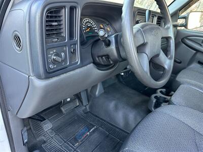 2004 Chevrolet Silverado 2500 HD V8 6.0L UTILITY BODY 2WD Regular Cab   - Photo 13 - Sacramento, CA 95826