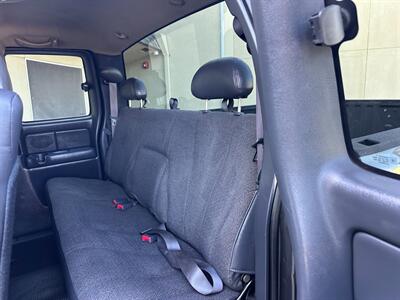 2002 Chevrolet Silverado 2500 HD 4X4 6.0L V8 Vortec LOW MILES  ONE OWNER   - Photo 22 - Sacramento, CA 95826