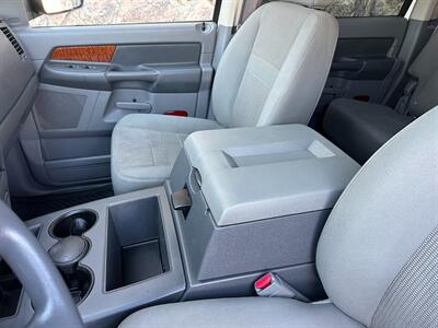 2006 Dodge Ram 2500 MEGA CAB 4x4 5.9L Cummins Turbo Diesel  Low Miles ONE OWNER - Photo 25 - Sacramento, CA 95826