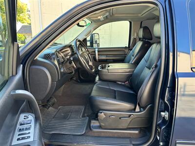 2007 GMC Sierra 3500 Diesel 4x4 6.6L Duramax Turbo Diesel Allison 1000  Crew Cab Long Bed LOW MILES - Photo 9 - Sacramento, CA 95826