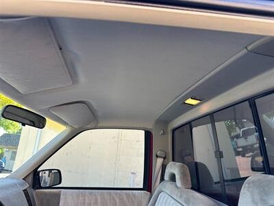 1992 GMC Sierra 1500 2WD Single Cab Short Bed  5.7L V8 5-Spd  LIVE ON BRINGATRAILER.COM - Photo 26 - Sacramento, CA 95826