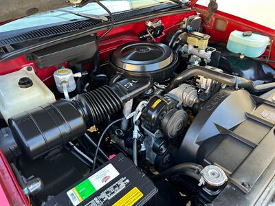 1992 GMC Sierra 1500 2WD Single Cab Short Bed  5.7L V8 5-Spd  LIVE ON BRINGATRAILER.COM - Photo 34 - Sacramento, CA 95826