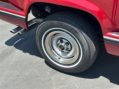 1992 GMC Sierra 1500 2WD Single Cab Short Bed  5.7L V8 5-Spd  LIVE ON BRINGATRAILER.COM - Photo 13 - Sacramento, CA 95826