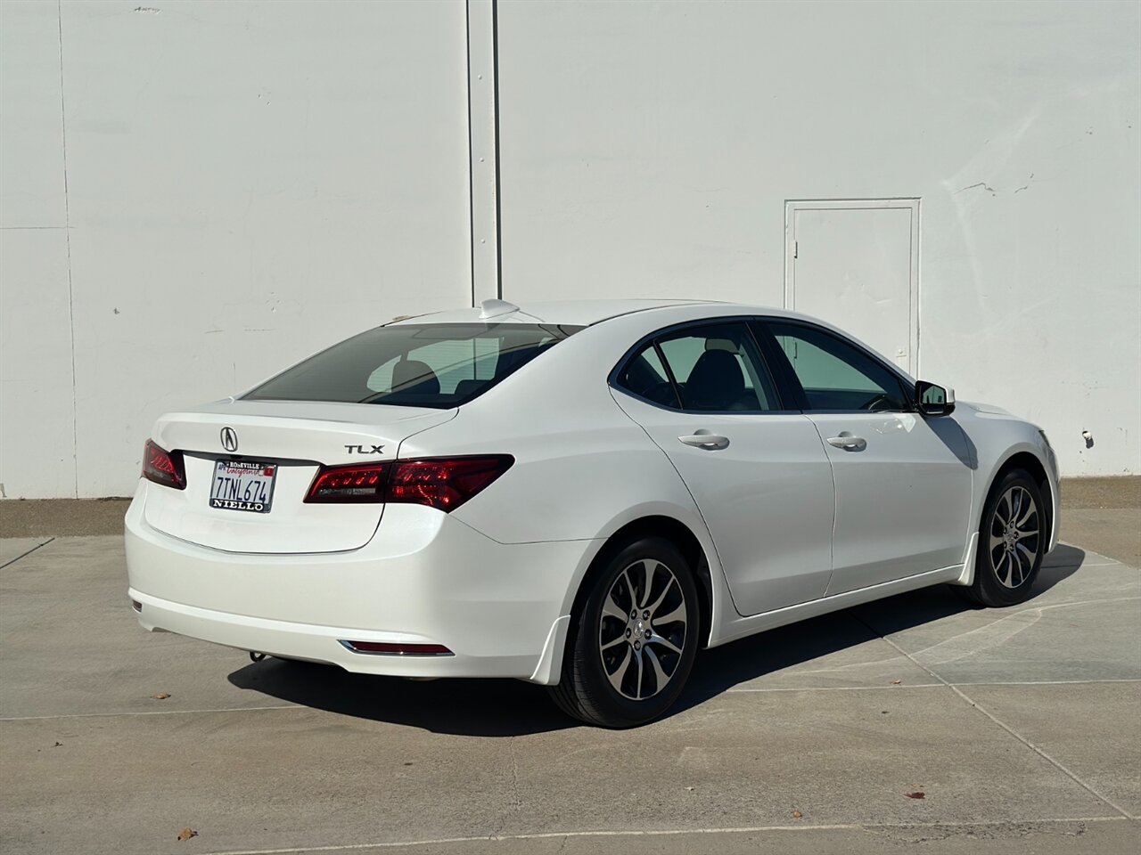 2017 Acura TLX 2.4L photo 3
