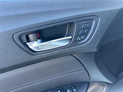 2017 Acura TLX 2.4L 4-Cyl LOW MILES ONE OWNER - Photo 27 - Sacramento, CA 95826