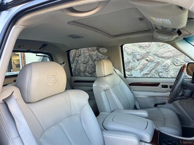 2002 Cadillac Escalade EXT V8 6.0L Vortec AWD Low Miles ONE OWNER   - Photo 48 - Sacramento, CA 95826