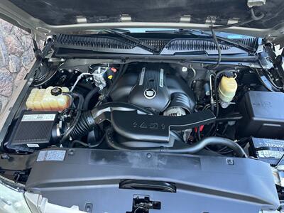 2002 Cadillac Escalade EXT V8 6.0L Vortec AWD Low Miles ONE OWNER   - Photo 53 - Sacramento, CA 95826