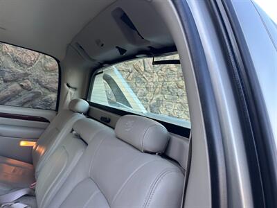 2002 Cadillac Escalade EXT V8 6.0L Vortec AWD Low Miles ONE OWNER   - Photo 34 - Sacramento, CA 95826