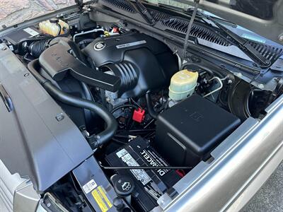 2002 Cadillac Escalade EXT V8 6.0L Vortec AWD Low Miles ONE OWNER   - Photo 54 - Sacramento, CA 95826