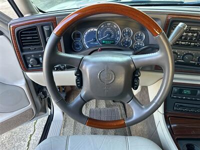 2002 Cadillac Escalade EXT V8 6.0L Vortec AWD Low Miles ONE OWNER   - Photo 26 - Sacramento, CA 95826