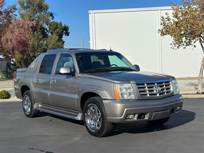 2002 Cadillac Escalade EXT V8 6.0L Vortec AWD Low Miles ONE OWNER   - Photo 6 - Sacramento, CA 95826