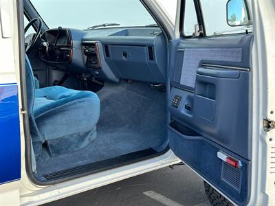 1990 Ford C350 Centurion 4x4 4-Door SUV 7.5L V8 GAS 59K Original Miles   - Photo 58 - Sacramento, CA 95826