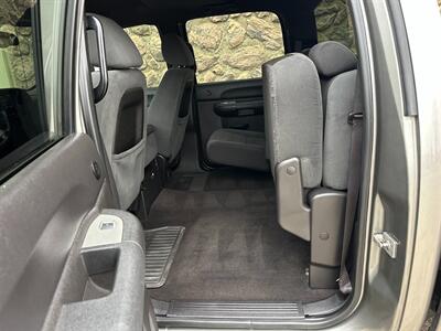 2007 GMC Sierra 2500 Diesel 4x4 6.6L Duramax Turbo Diesel Allison 1000  Crew Cab Short Bed - Photo 27 - Sacramento, CA 95826