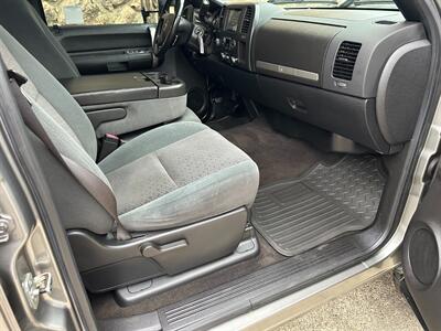 2007 GMC Sierra 2500 Diesel 4x4 6.6L Duramax Turbo Diesel Allison 1000  Crew Cab Short Bed - Photo 29 - Sacramento, CA 95826