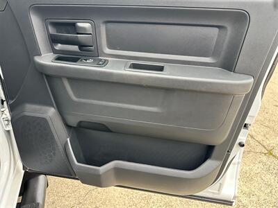 2012 RAM 3500 Diesel 4x4 Dually 6.7L Cummins Turbo Diesel 6-Speed Manual ONE OWNER - Photo 25 - Sacramento, CA 95826