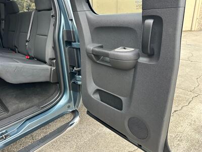 2007 Chevrolet Silverado 2500 Diesel 4x4 6.6L Duramax Turbo Diesel Ext Cab Long  Bed Allison 1000 LOW MILES - Photo 19 - Sacramento, CA 95826