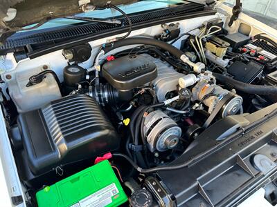 1996 GMC Suburban K2500 4X4 7.4L 454 VORTEC SLT Low Miles   - Photo 45 - Sacramento, CA 95826