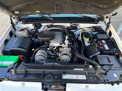 1996 GMC Suburban K2500 4X4 7.4L 454 VORTEC SLT Low Miles   - Photo 44 - Sacramento, CA 95826
