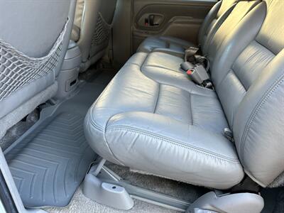1996 GMC Suburban K2500 4X4 7.4L 454 VORTEC SLT Low Miles   - Photo 22 - Sacramento, CA 95826
