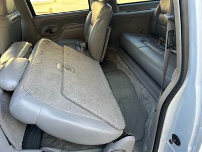1996 GMC Suburban K2500 4X4 7.4L 454 VORTEC SLT Low Miles   - Photo 27 - Sacramento, CA 95826