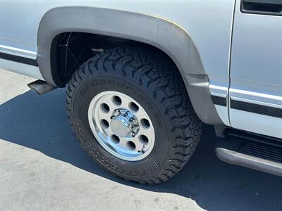 1996 GMC Suburban K2500 4X4 7.4L 454 VORTEC SLT Low Miles   - Photo 50 - Sacramento, CA 95826
