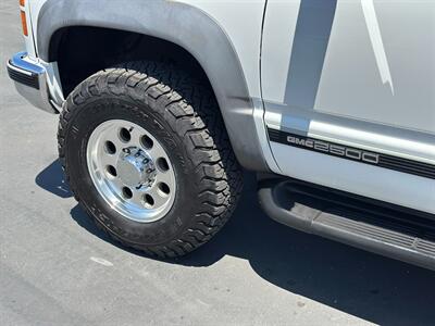 1996 GMC Suburban K2500 4X4 7.4L 454 VORTEC SLT Low Miles   - Photo 47 - Sacramento, CA 95826