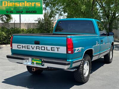 1993 Chevrolet Silverado 1500 4x4 Regular Cab Short Bed Z71 5.7L V8 5-Speed  Manual - Photo 7 - Sacramento, CA 95826