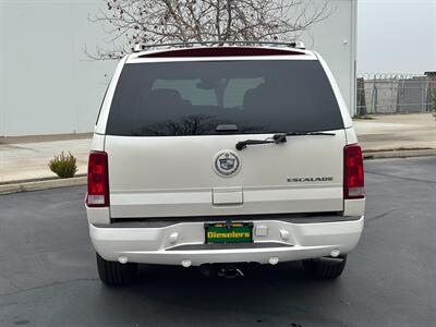 2005 Cadillac Escalade AWD 6.0L LOW MILES   - Photo 10 - Sacramento, CA 95826