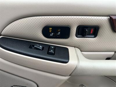 2005 Cadillac Escalade AWD 6.0L LOW MILES   - Photo 42 - Sacramento, CA 95826