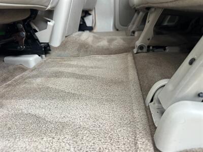 2005 Cadillac Escalade AWD 6.0L LOW MILES   - Photo 32 - Sacramento, CA 95826