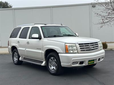 2005 Cadillac Escalade AWD 6.0L LOW MILES   - Photo 5 - Sacramento, CA 95826