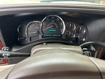 2005 Cadillac Escalade AWD 6.0L LOW MILES   - Photo 22 - Sacramento, CA 95826