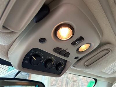 2005 Cadillac Escalade AWD 6.0L LOW MILES   - Photo 27 - Sacramento, CA 95826