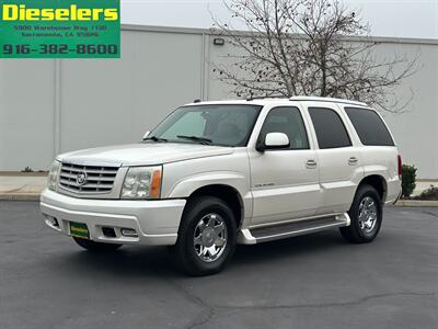 2005 Cadillac Escalade AWD 6.0L LOW MILES   - Photo 1 - Sacramento, CA 95826