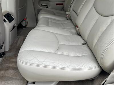 2005 Cadillac Escalade AWD 6.0L LOW MILES   - Photo 30 - Sacramento, CA 95826