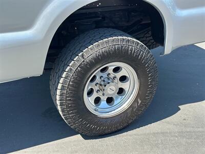 2000 Ford F-350 Diesel 4x4 7.3L Power Stroke Turbo Diesel 6-Speed  Manual LOW MILES - Photo 13 - Sacramento, CA 95826